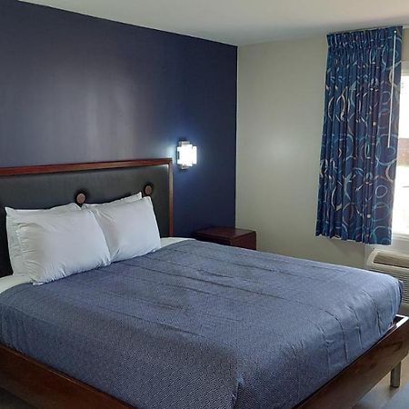 Economy 7 Inn Hampton Luaran gambar