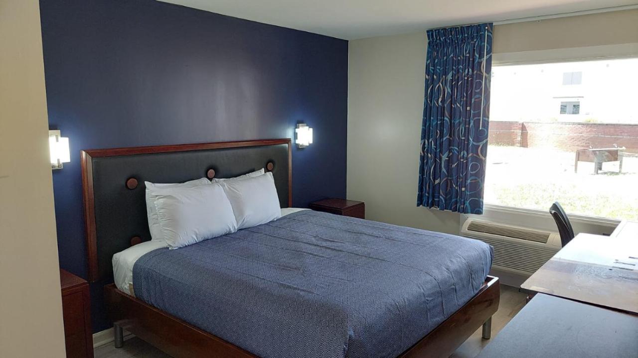 Economy 7 Inn Hampton Luaran gambar